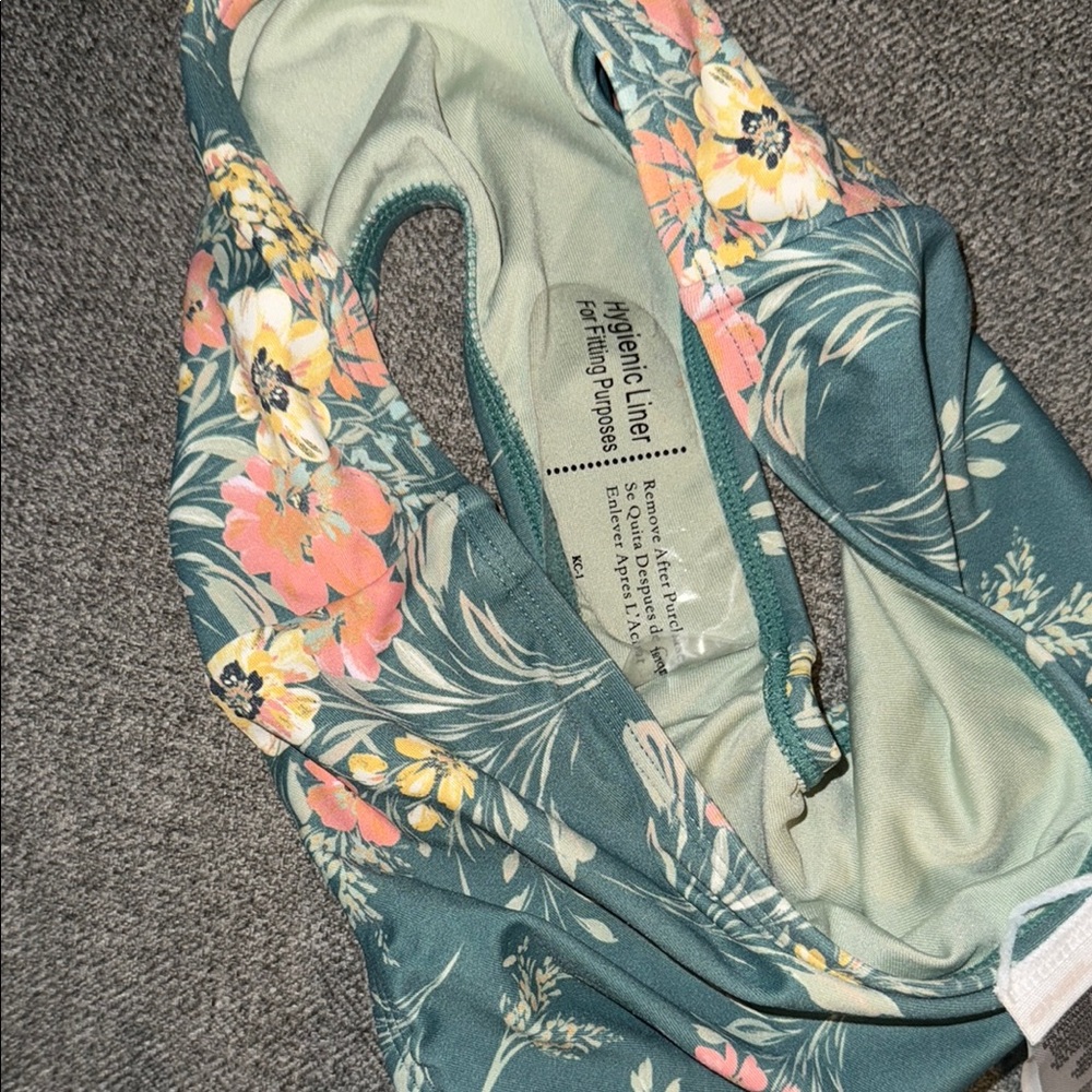 ONEILL Floral girls Bikini Set in Teal and Pink - Picture 7 of 9